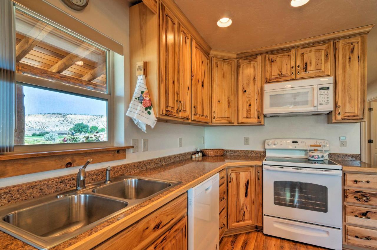 Cozy Henrieville Cabin 18 Mi To Bryce Canyon Np! Екстер'єр фото